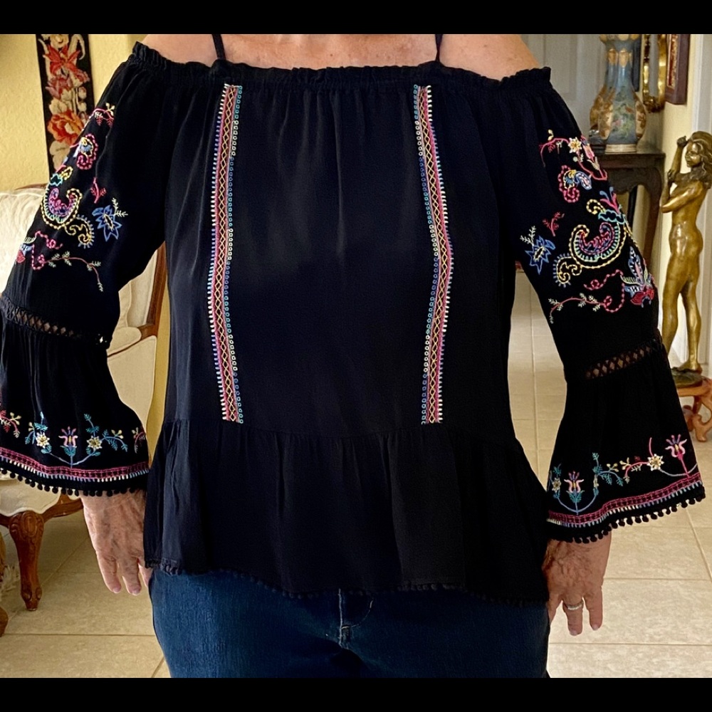 Per Una Black Strapless Top with large Design Arns